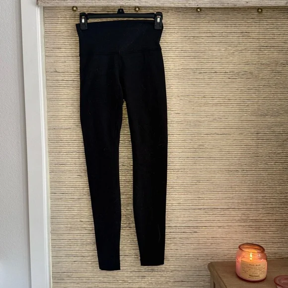 lululemon athletica Align Leggings - Picture 2 of 3